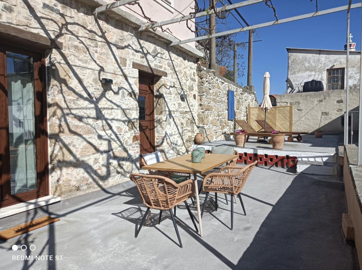 Stairs Homes & Suites Kamaria  المظهر الخارجي الصورة