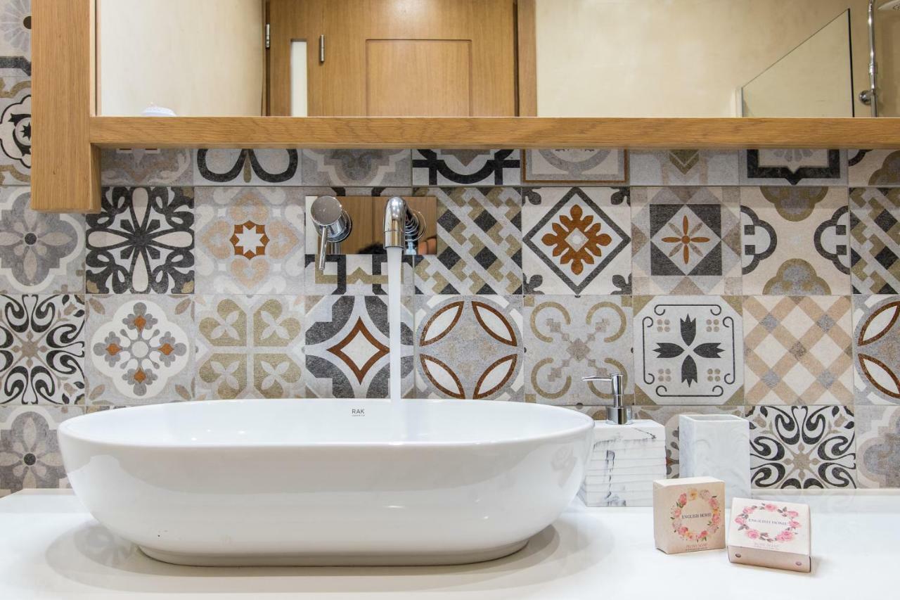 Stairs Homes & Suites Kamaria  المظهر الخارجي الصورة
